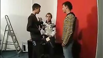 Group Quick Shoot: Photographer takes over!