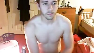 Webcam Cum Shot Amateur: Sweet and Seductive!