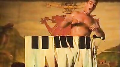 Gay Piano Buddies - A Funny Journey