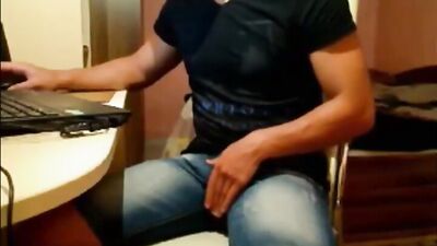 Muscle Cum Strips: The Ultimate Amateur Cum Shots!