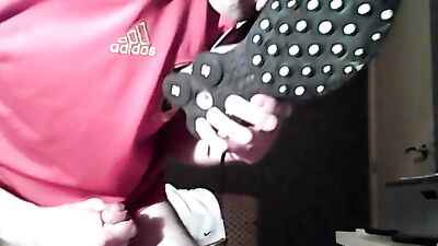 Spanish Cumshot Amateurs: No Holding Back!