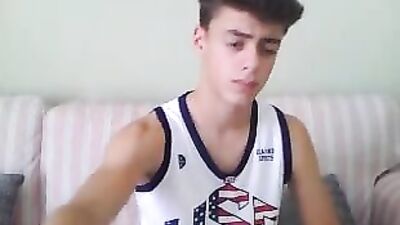 Young & Beautiful USA - Amateur Cum Shots and Handjobs!