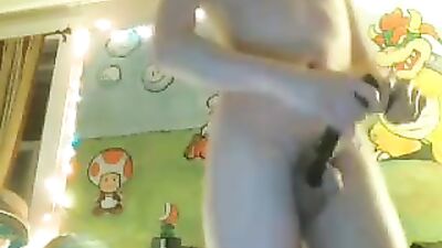 Tommy Hilfigers Web-Cam Solo: Unleashing Desires