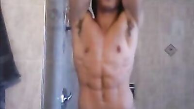 Big Dick Showers and Jack Off Time: The Ultimate Amateur Cumshot Experience!