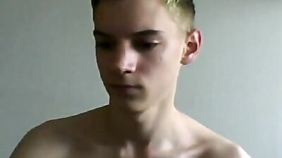 Blonde Smoothie Web Cam Solo: A Cuties Hot Show