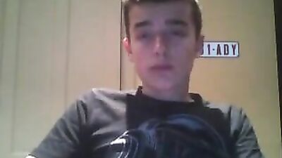 Young Spanish Webcammer - A Sensual Experience!