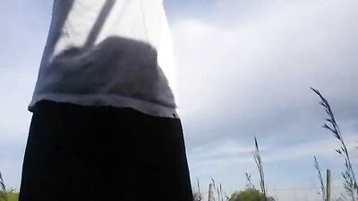 Outside Prowess in Field - Amateur Cum Shots Handjob