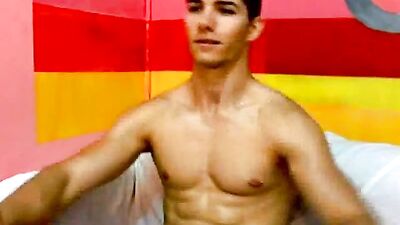 Muscle Worship: Amateur Muscle Boys Solo