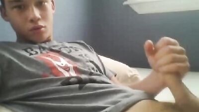 Gay Porn: Cute Young Handjob Hotness Revealed!