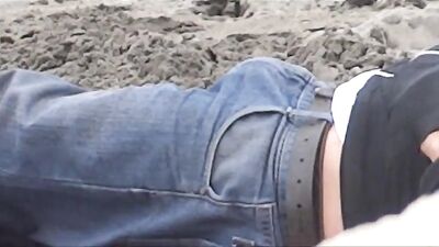 A Lump on the Beach: Amateur Oral Public Outdoor Gay Porn!