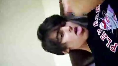 Selfcam Derek: Emo Teens Solo Handjob