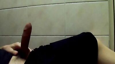 Young Mans Bathroom Adventure: Exploring Amateur Cum Shots and Handjobs