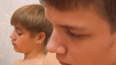 Star Boys: Aaron and Maxs Action Web-Cam Adventure!