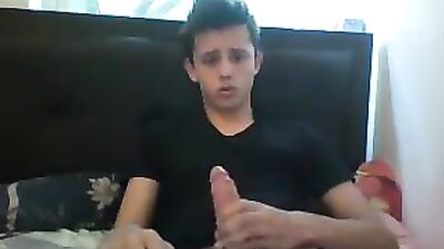 Young Spanish Bisexual Amateurs in Heat!