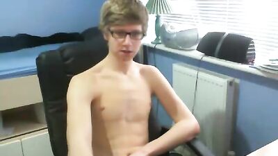 Blond with glasses: Amateur Cum Shots & More!