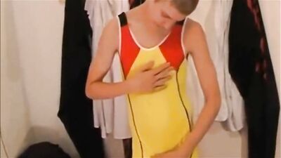 Gay Porn Bliss - Explosive Cum Swaps and Muscular Bodies