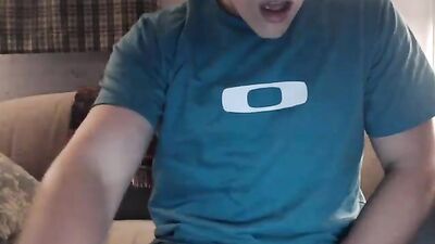 Making Mobile Cock Dreams Come True: An Amateur Cum Shot Odyssey!