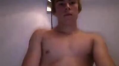 Gay Porn Cams - Webcam Cumming Junior Swede!