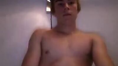 Gay Porn Cams - Webcam Cumming Junior Swede!