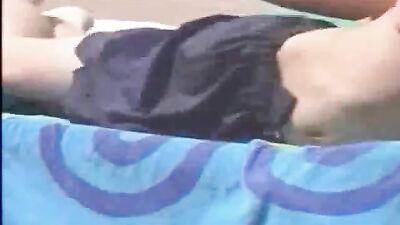 Street Side Encounters: Il bande en public hummm que ses bon!