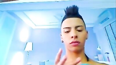 Hole & Fingers Adventures - SEXY EWANN Returns!