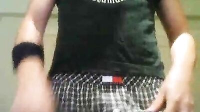 Wanking and Cumming: A Webcam Gay Porn Video