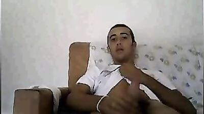 Webcam Italiano: Amateur Men Expose Their Sexy Bodies in Steamy Webcam Sessions!