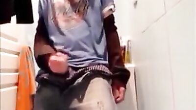 Cum Completions: Cum Shots Gay Porn Video!