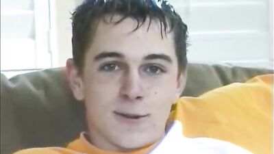 Gay Porn Solo Show - Hot Guy Jerks Off!