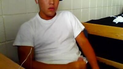 Jack off Solo: Hardcore Gay Porn Thrills!