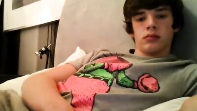 Toby19 on cam: Hardcore Amateur Gay Porn Video