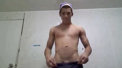 Gangbang with Hot Guys - Web-Cam Tease