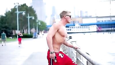 Jocks Flip-Flop F**k: Hardcore Action with Muscular Guys!