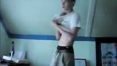 Striptiese: Amateur Men Striptease and Sex