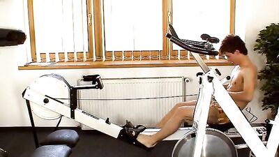 Gay Mens Fitness and Passion: Hardcore Bareback Action