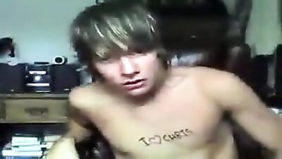 Blonde Amateur Boy Cums in Gay Porn Video Adventure!