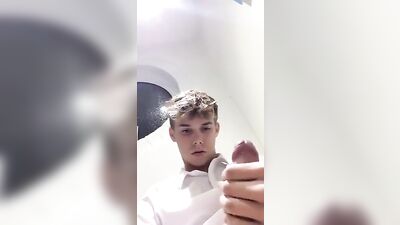 Twink porn gives me so much pleasure!