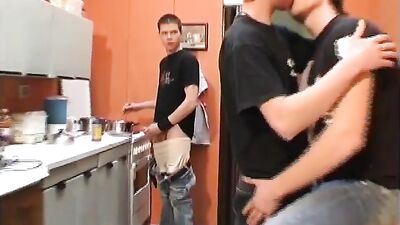 Outdoor Threeway Cumshots: No Strings Attached!