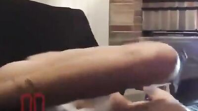 Ass-Factor Extravaganza: Anal Exhibitionist Reveals All!