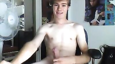 Messy Amateur Cum Shots: GayTube Spunk Cleanup!