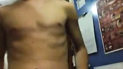 Gay palm spunk standing dorm filling tube solo