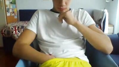 Gorgeous Italian Boys Big Cocks on Webcam: Latino Handjobs