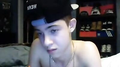 Young Gay Teen Strips And Jerks Off Till Cums - GayTube OmeglerKr3w