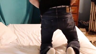 Gay Porn: Feet Worship & Jerk-Off Fun with Supercute Boy!