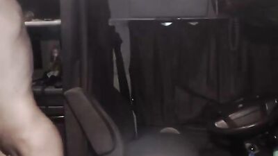 Truckers Boys Porn: Amateur Cum Shots Web-Cam Alone in the Truck