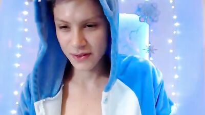 Gay Teen Jammie Heats Up the Porn Scene with His Hot Amateur Ass Play!