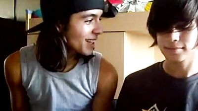 Musical Gay Porn: Navigating Sexual Identity!