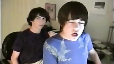 Tra-la-las Gay Music Web-Cam Party: A Funny and Lively Experience!