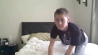 Morning Bedroom Jerks: Amateur Gay Porn Video