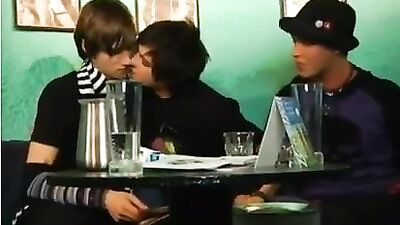 Emo Skater Threesome: An Unforgettable Gay Porn Experience!